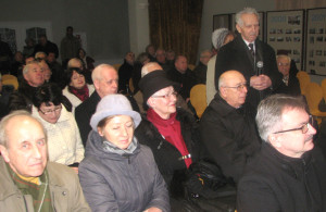 Глядачі на показі фільму в Слупську. Знімок авторки статті