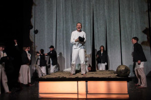 Вистава «Сенат Шаленців» у виконанні театру «Гармидер». Фото організаторів заходу
