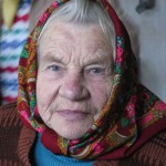 Анна Буряк, найстарша сьогодні, понад 90-річна парафіянка Полян
