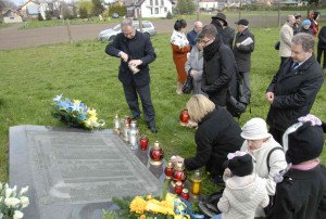 Українці Перемишля вшанували убитих у Малковичах. Фото автора статті