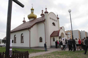 За словами учасників, церква у Щецинку є найгарніша зі збудованих останнім часом. Фото Богдана Тхора