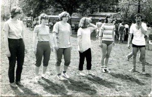 Інсько, спортивні змагання студентів, серпень 1985 р. Футбольна команда дівчат