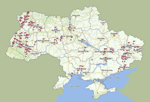 На карті позначено міста України, в які волонтери привезли гуманітарну допомогу в 2014–2015 роках. Фото з приватного архіву І. Сирника