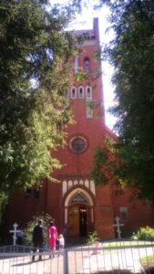  Церква в Коршах. Фото автора статті